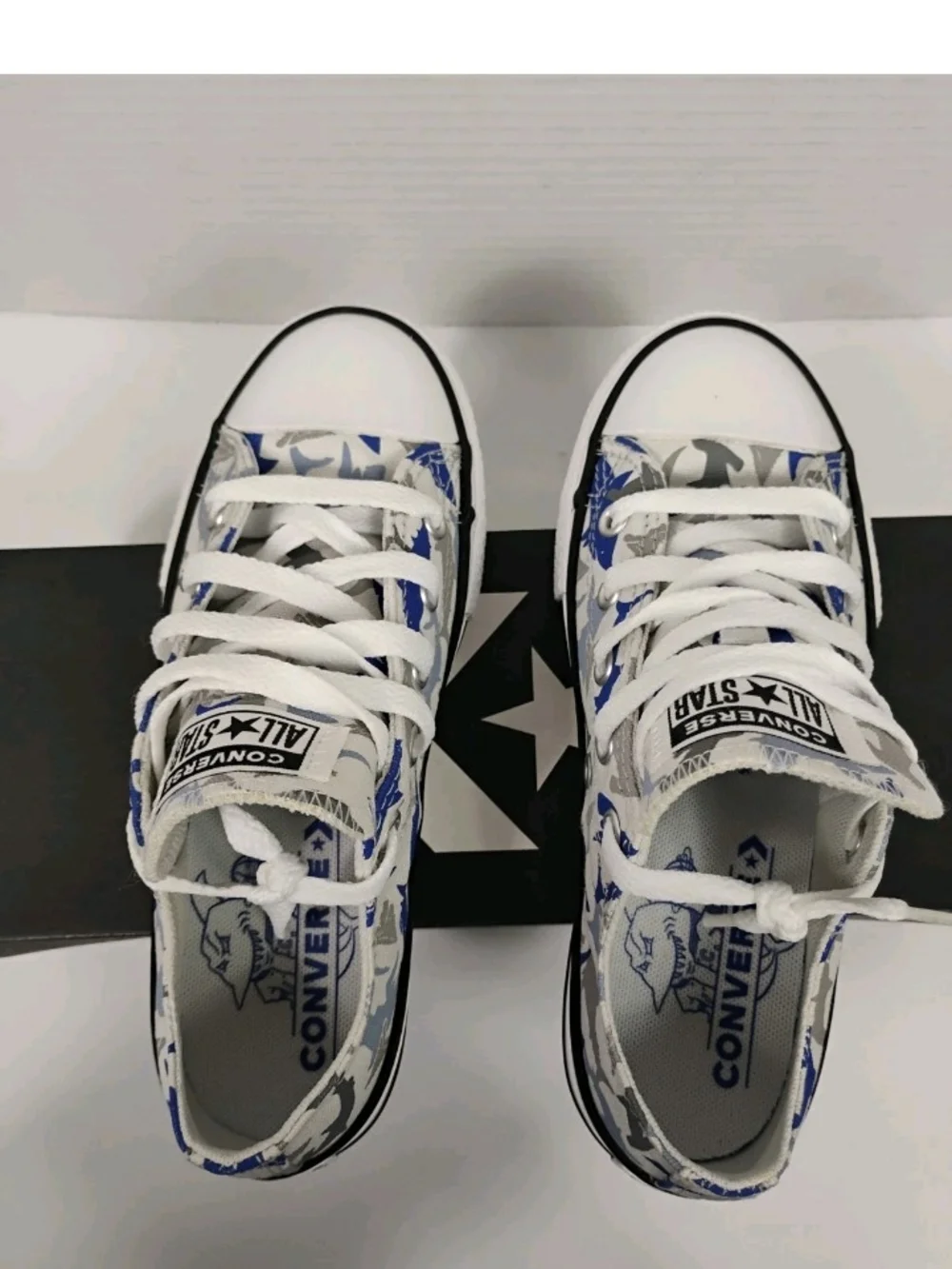 Converse Kids Low Top Shark Print Sneaker - White/Blue